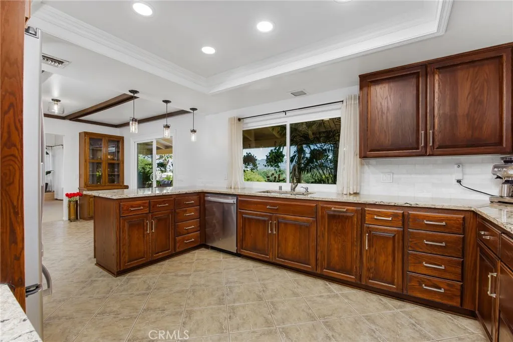 https://cdn.realtyfeed.com/cdn/127/306611725/8469a17e00b0bc13b599bbb1026a88c9.webp