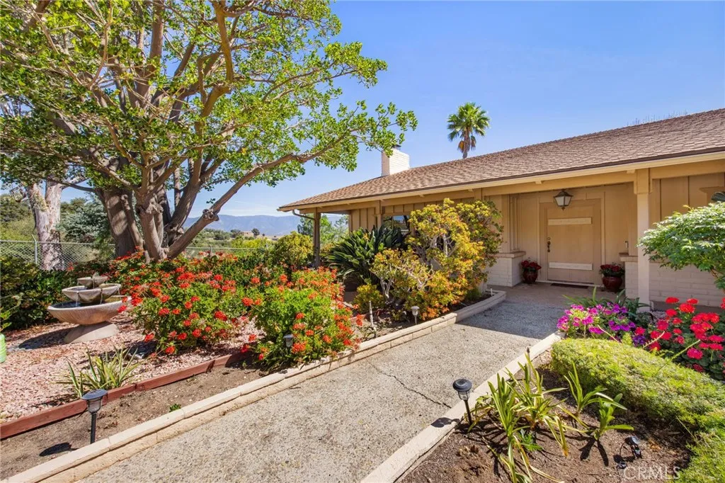 https://cdn.realtyfeed.com/cdn/127/306611725/b67d61d1cd2e07d54f863cdc32217c86.webp