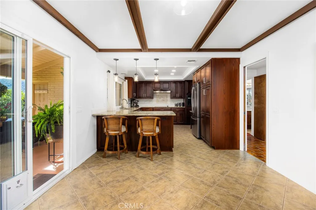 https://cdn.realtyfeed.com/cdn/127/306611725/d78a7a52c5d2969bb4c9bbf2259b33b8.webp