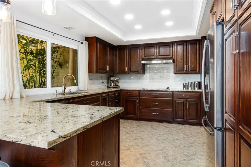 https://cdn.realtyfeed.com/cdn/127/306611725/f7fb2944fdf6d334c6c296c32e03b2d4.webp