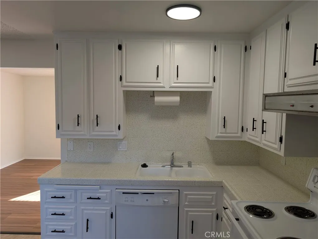 2851 Avenue J4, Lancaster, CA, 93536