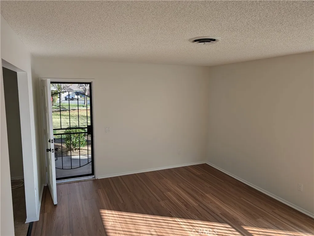 2851 Avenue J4, Lancaster, CA, 93536
