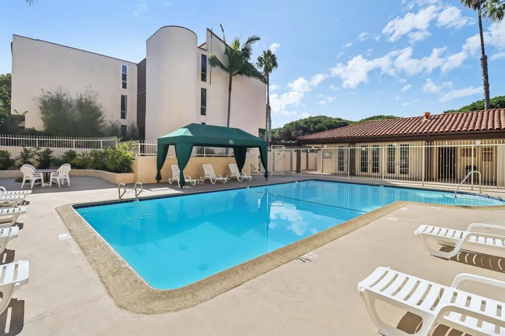 https://cdn.realtyfeed.com/cdn/127/306611872/076b66bbf3359eaa903094960f72e867.webp