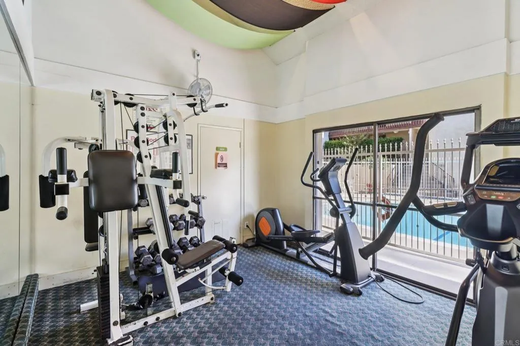https://cdn.realtyfeed.com/cdn/127/306611872/64e187c5d73f6e10ed073d5655db4a9a.webp