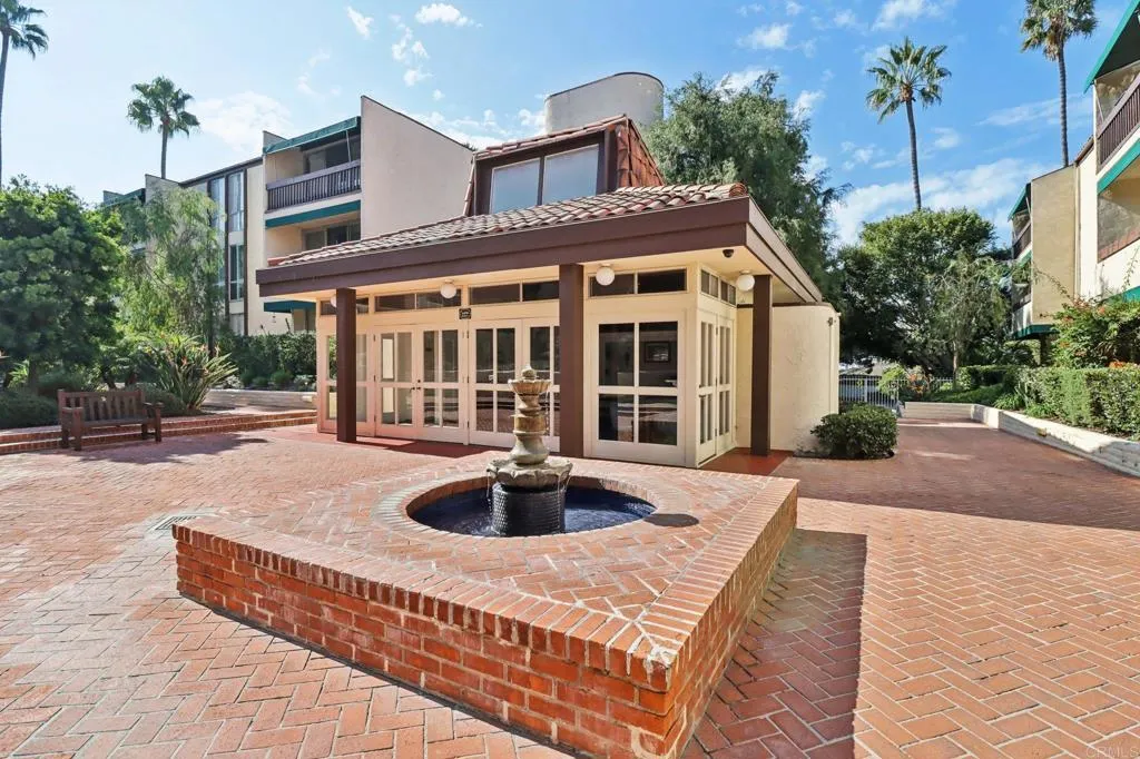 https://cdn.realtyfeed.com/cdn/127/306611872/665f409b2aaf5f112b0c5eb501a3f592.webp