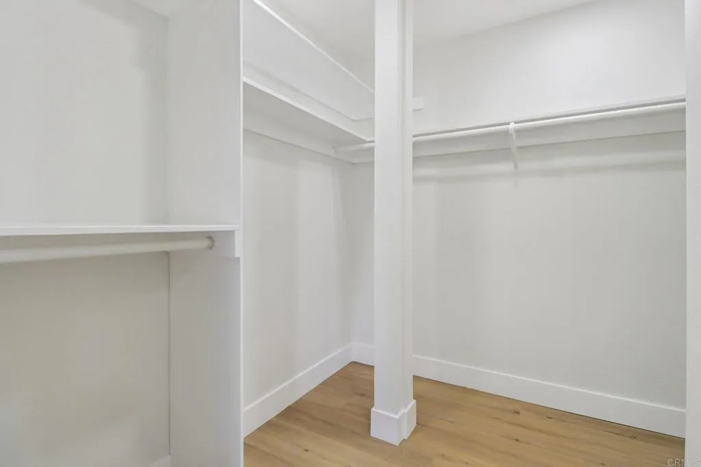 https://cdn.realtyfeed.com/cdn/127/306611872/6b70a7ce629cbec358544fe79e858e19.webp