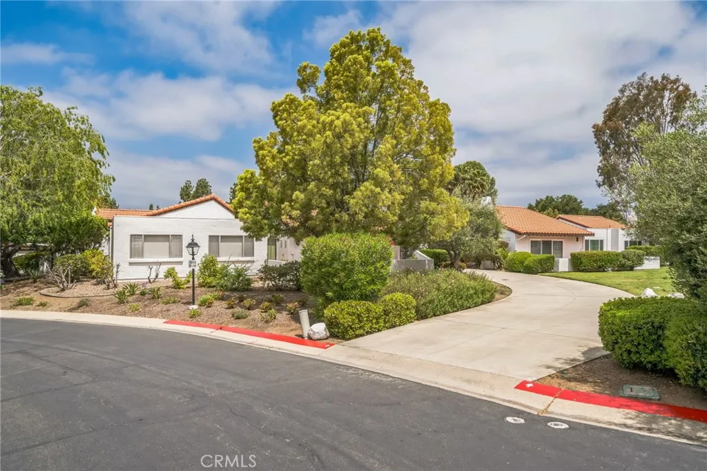 https://cdn.realtyfeed.com/cdn/127/306611903/b54cb96e88064f41a386d154463602c7.webp