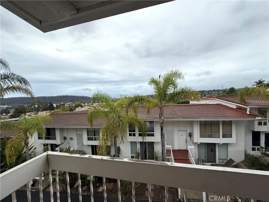 https://cdn.realtyfeed.com/cdn/127/306612039/242d1388d6bd8977d131799807c195e0.webp