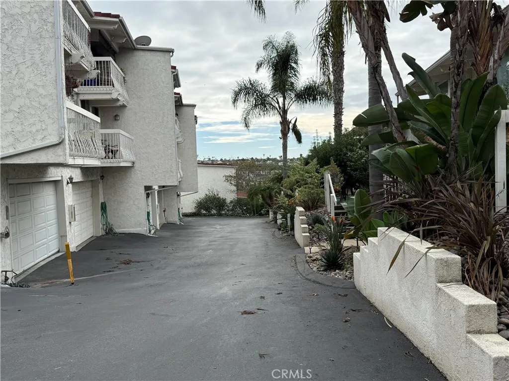 https://cdn.realtyfeed.com/cdn/127/306612039/988a7c32ad56f70bda9b7c3afe74ce9a.webp