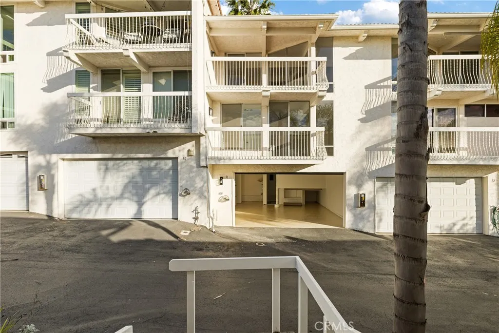 https://cdn.realtyfeed.com/cdn/127/306612039/cf248ab4c970075f619d0f7bd485c0f9.webp