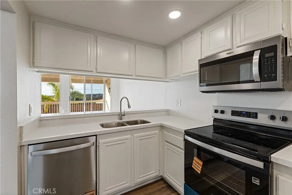 https://cdn.realtyfeed.com/cdn/127/306612039/ed3b5e3e6800dfadfe24886ebd440819.webp