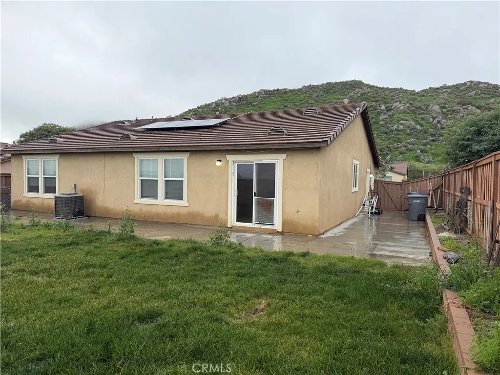 921 Yukon, San Jacinto, CA, 92582