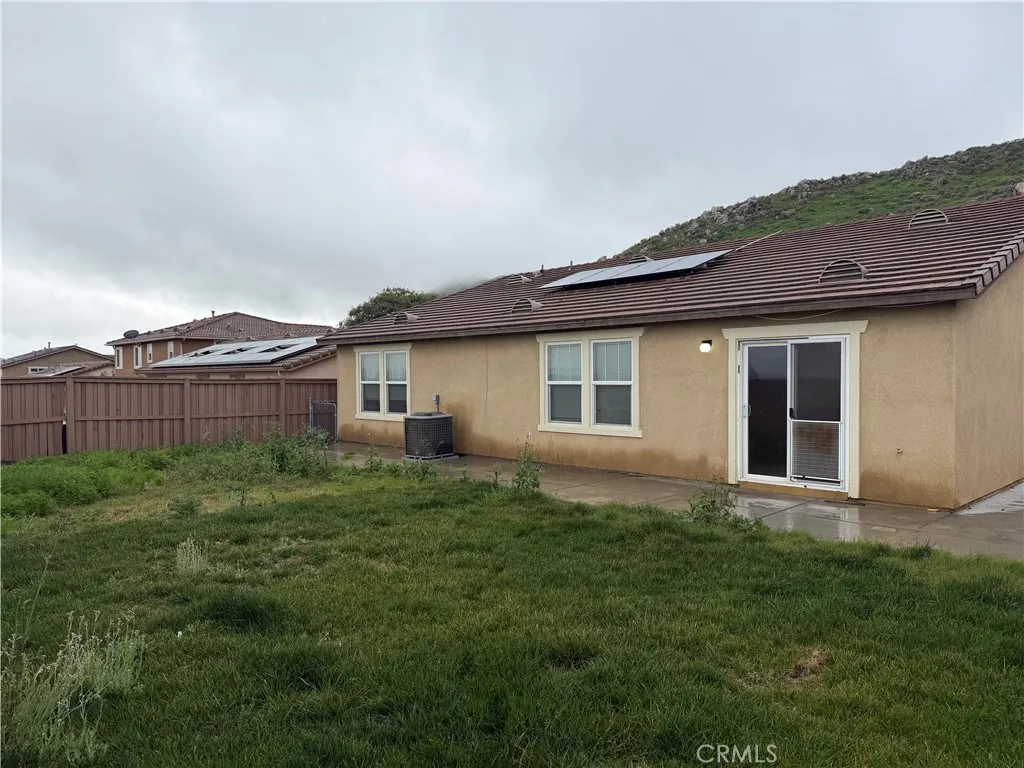 921 Yukon, San Jacinto, CA, 92582