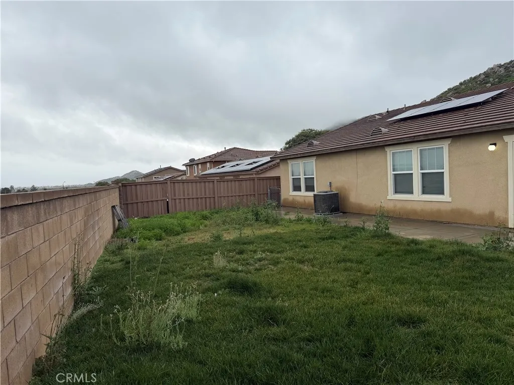 921 Yukon, San Jacinto, CA, 92582