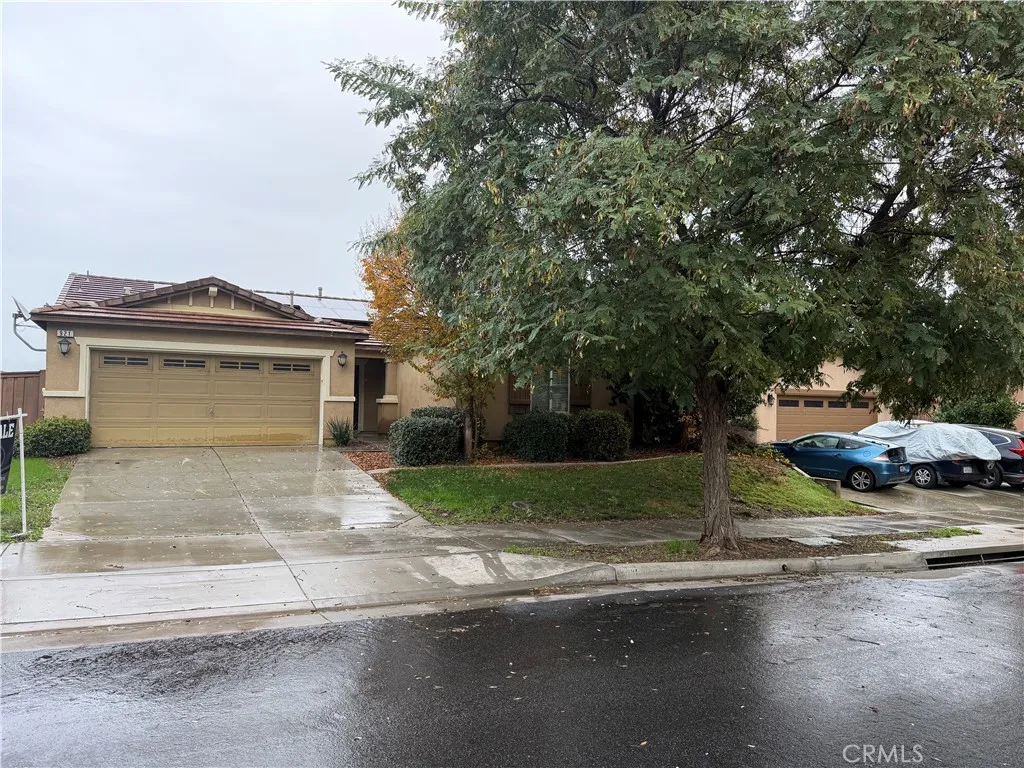 921 Yukon, San Jacinto, CA, 92582