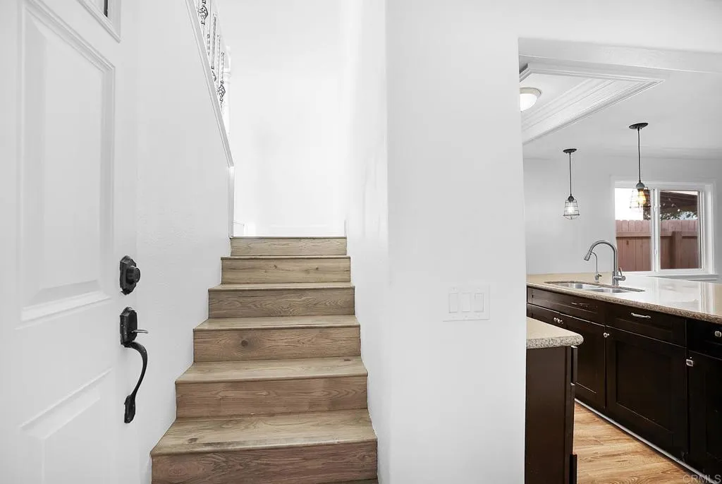 https://cdn.realtyfeed.com/cdn/127/306612240/6db44a588683ab6127339608311ab7e3.webp
