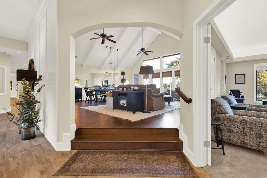 https://cdn.realtyfeed.com/cdn/127/306612250/1af2074d2698ab0947abcc1dfba0ef52.webp
