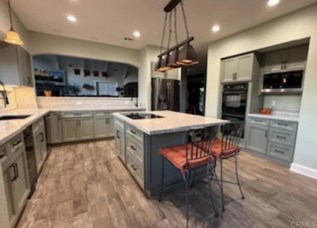 https://cdn.realtyfeed.com/cdn/127/306612250/376b6dd7174683b8a4837594adad4435.webp