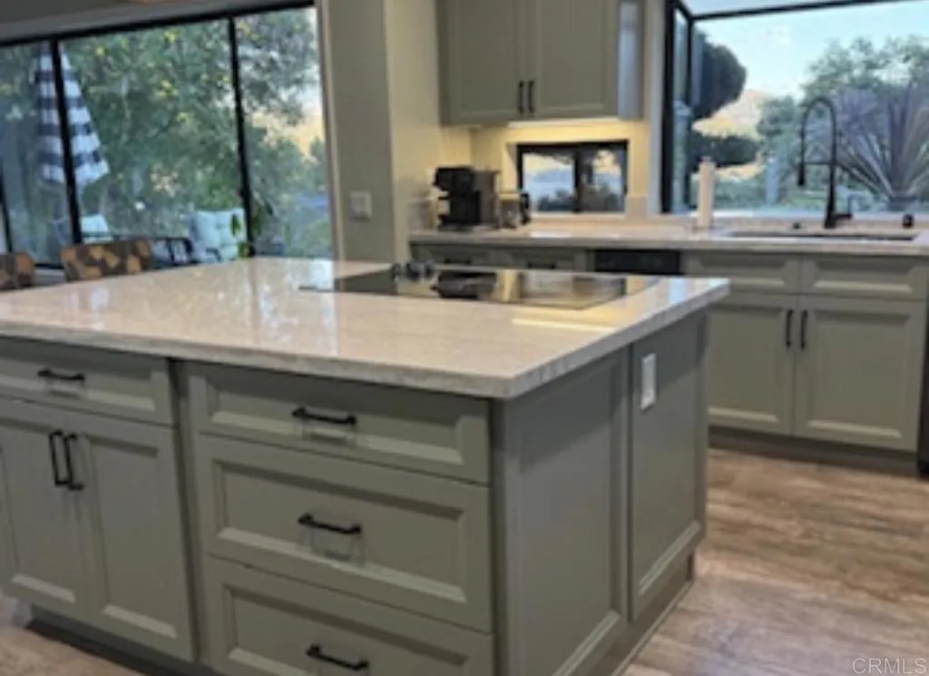 https://cdn.realtyfeed.com/cdn/127/306612250/631f9544c588f4fbd5bce61f3cb7f67b.webp