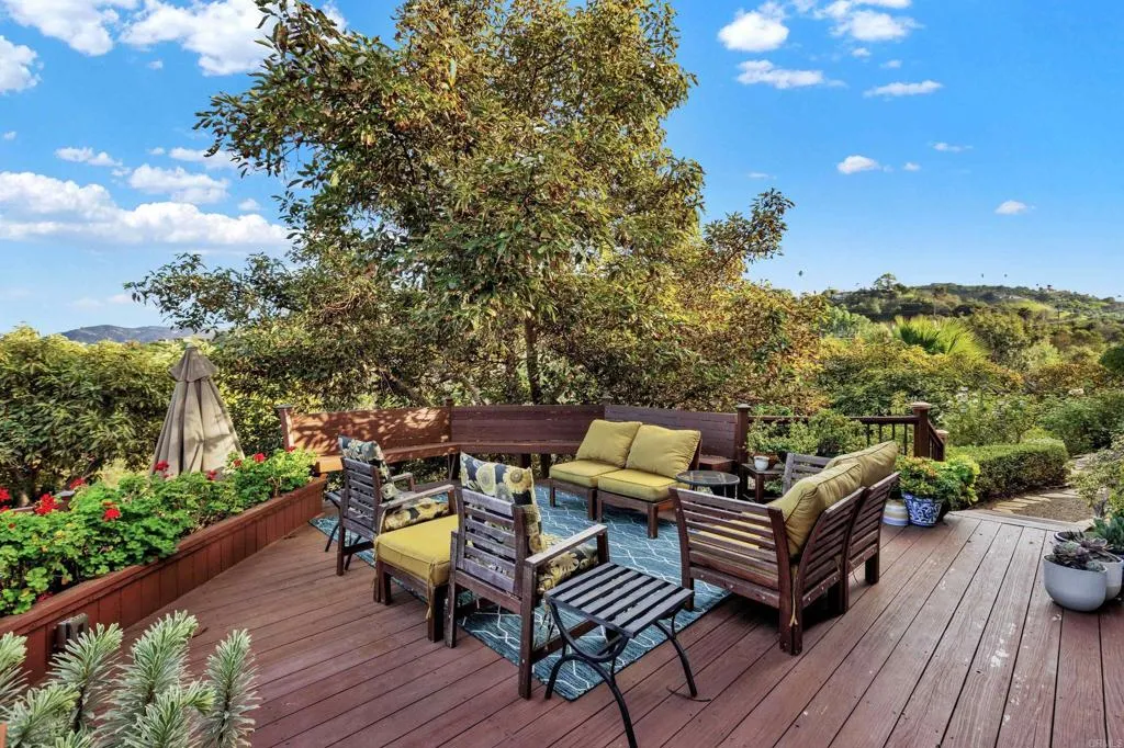 https://cdn.realtyfeed.com/cdn/127/306612250/8889aeeb161e1b0087c172dccfada726.webp
