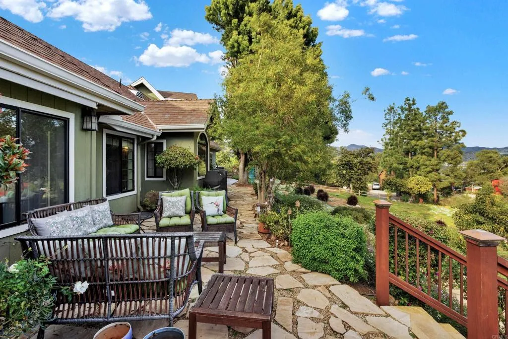 https://cdn.realtyfeed.com/cdn/127/306612250/922e37845518b3f44ca5befb227a9005.webp