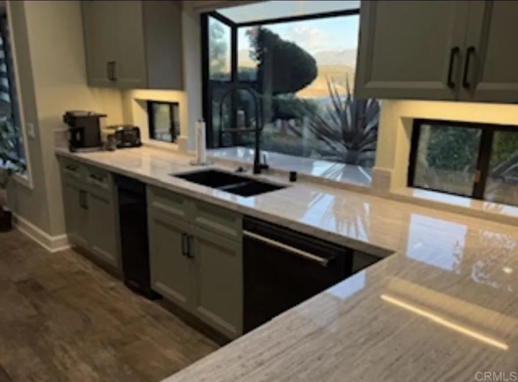 https://cdn.realtyfeed.com/cdn/127/306612250/c57f8afc99d9790d0baed034871e0fa0.webp