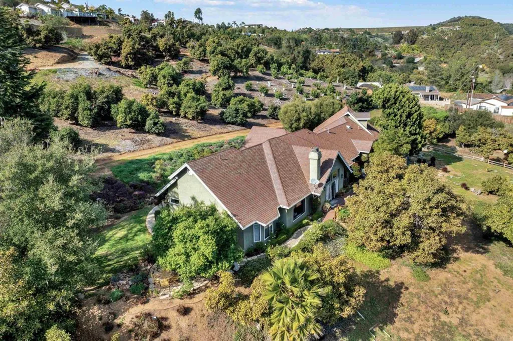 https://cdn.realtyfeed.com/cdn/127/306612250/d55b320eba6882aa4541dd5e755ad3d0.webp