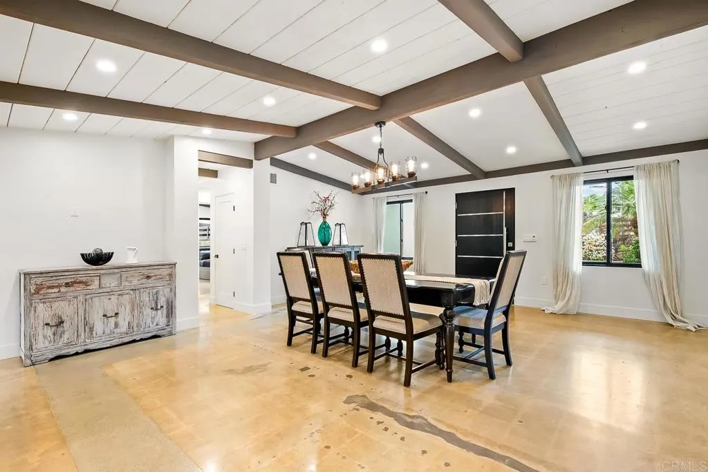 https://cdn.realtyfeed.com/cdn/127/306612269/0c375166212488d0e215324ac82084e6.webp