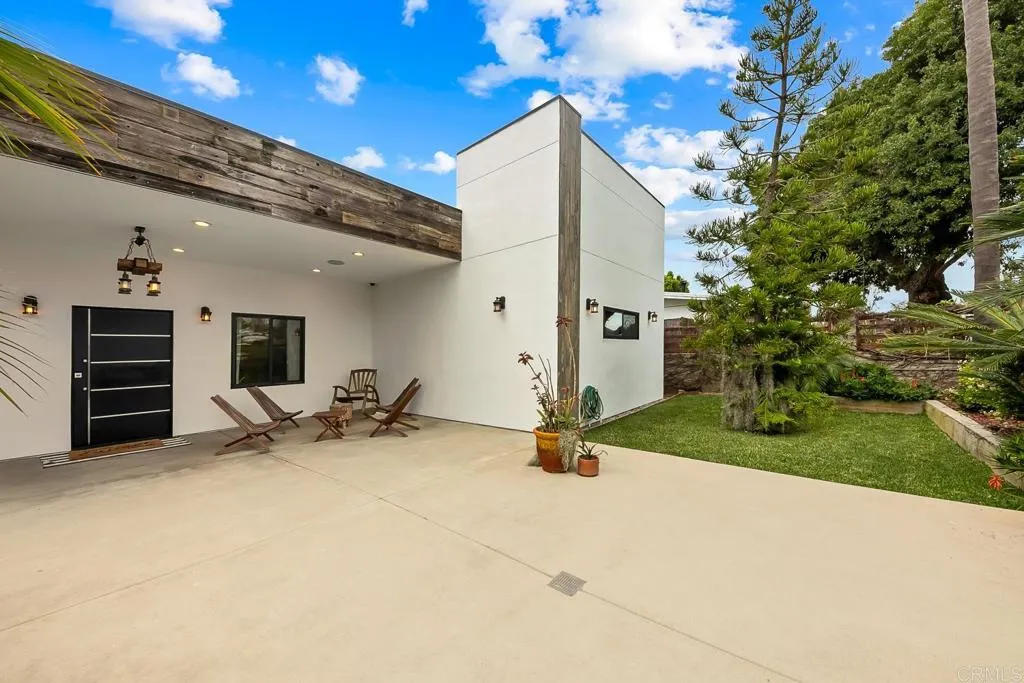 https://cdn.realtyfeed.com/cdn/127/306612269/e393f8988cc0cd3248d705ccf177f399.webp