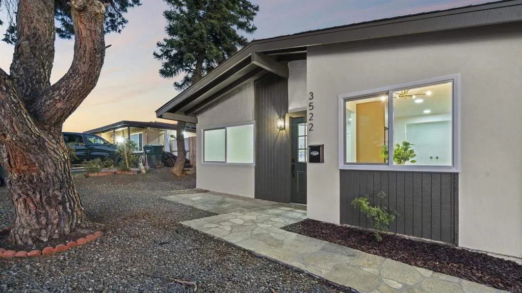 Photo #4: PTP2600118 Listing: Photo #4