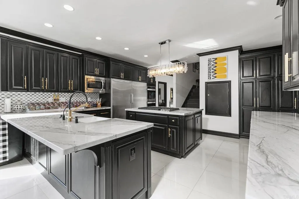 https://cdn.realtyfeed.com/cdn/127/306612472/32421b02639abca32aeb9f6ae6525863.webp