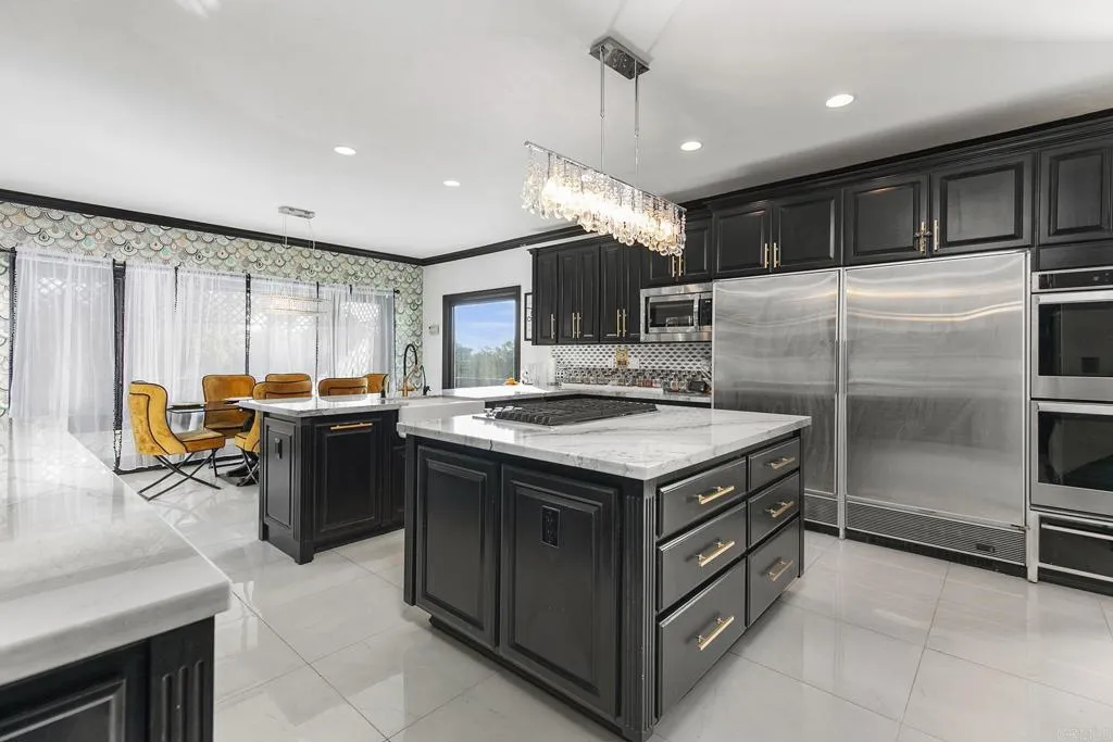 https://cdn.realtyfeed.com/cdn/127/306612472/5a6b654f247503629ea3084e9ba14dee.webp