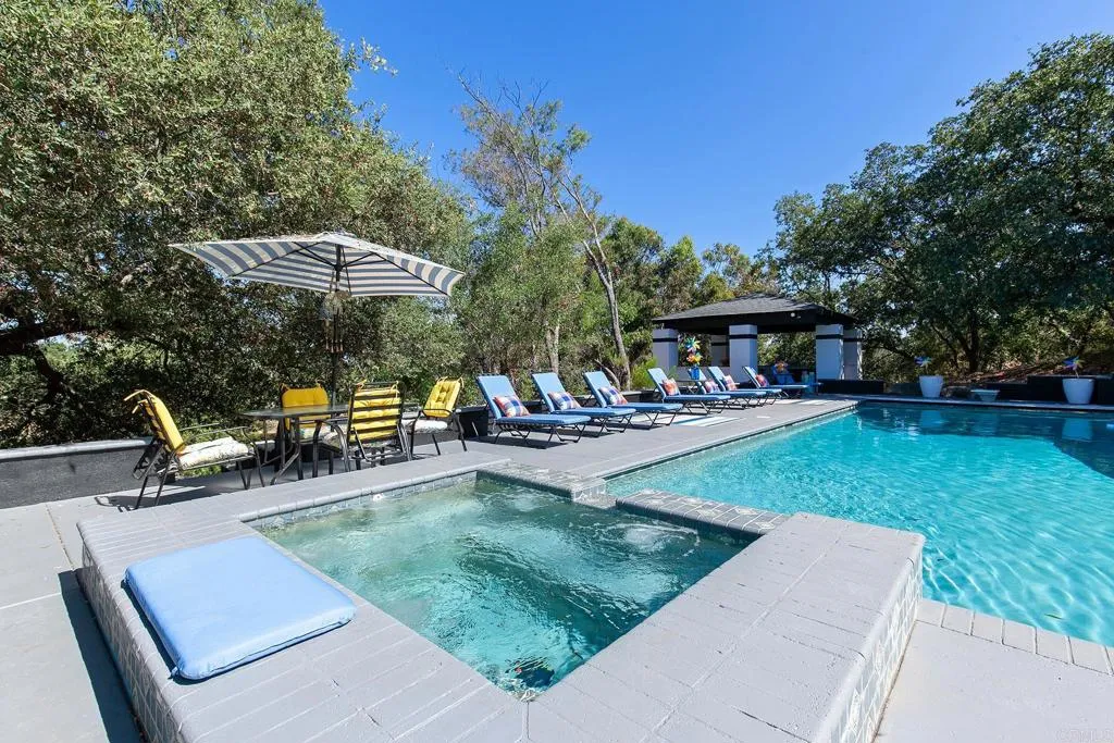 https://cdn.realtyfeed.com/cdn/127/306612472/b3bcb561311c379e0fe58798114e6b8e.webp