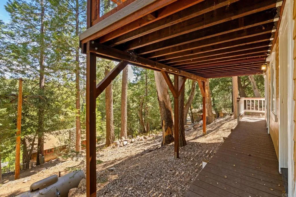 https://cdn.realtyfeed.com/cdn/127/306612500/99fe10754d2b4b82834bd22301159513.webp
