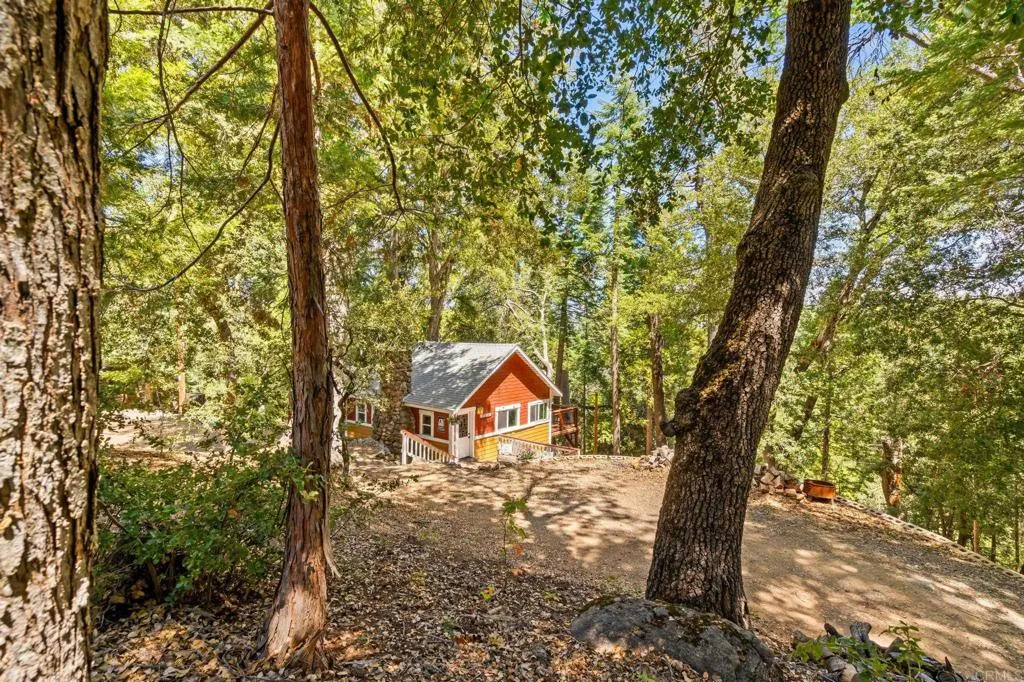 https://cdn.realtyfeed.com/cdn/127/306612500/bc03d9e6c08cb2d46035dd8ae8133936.webp