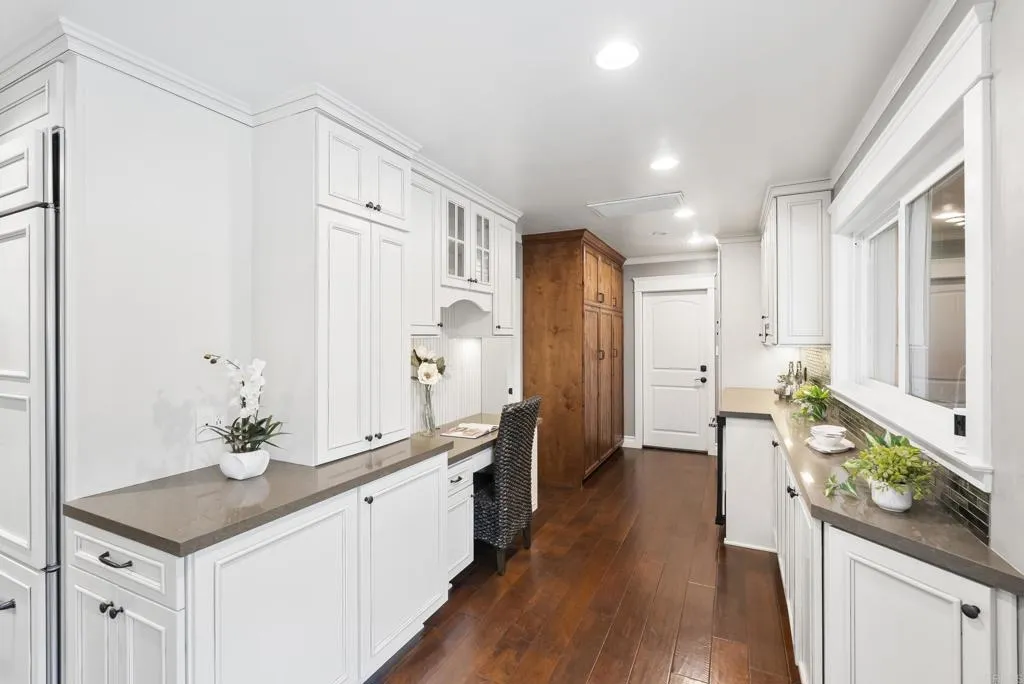 https://cdn.realtyfeed.com/cdn/127/306612509/673b33e8635929404c0690d1c0cc8637.webp