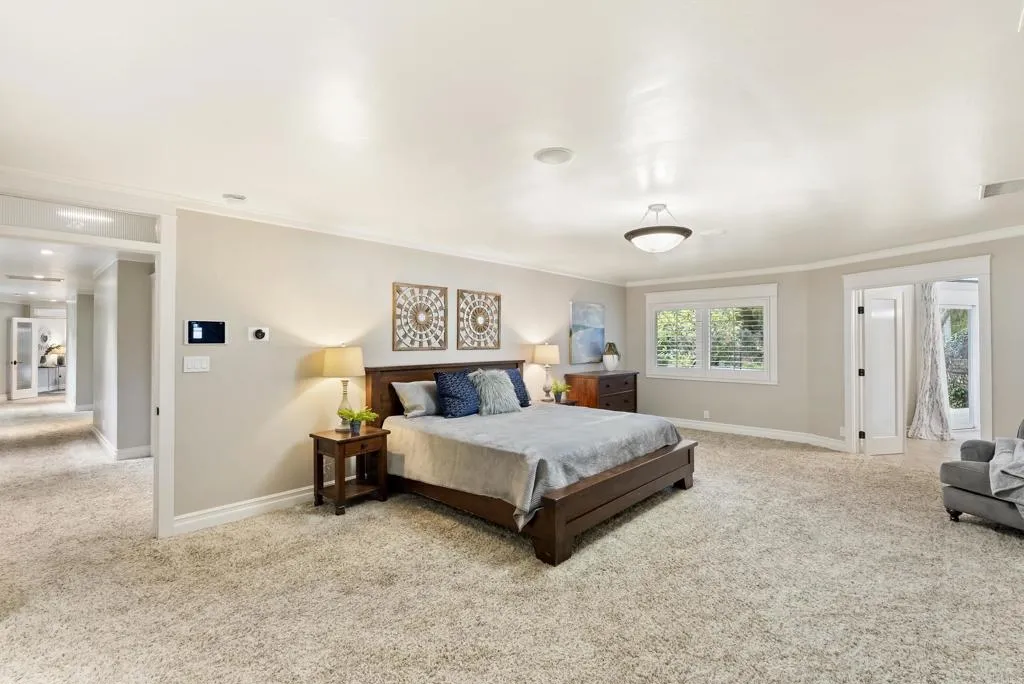 https://cdn.realtyfeed.com/cdn/127/306612509/7495b4a0bb3ba21b2362b26f043e27df.webp