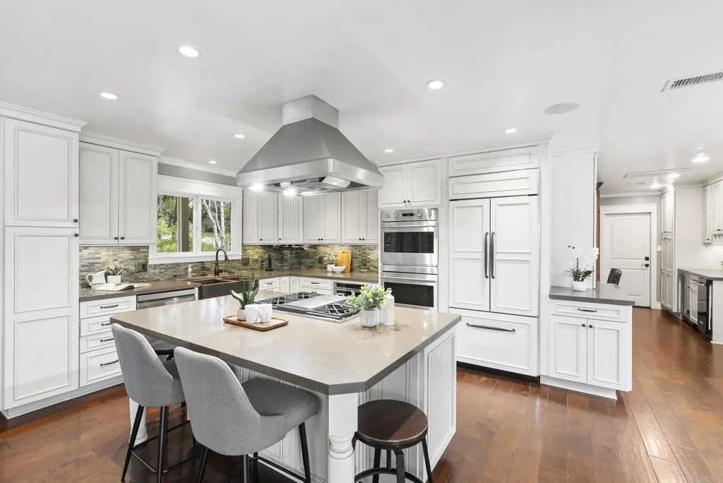 https://cdn.realtyfeed.com/cdn/127/306612509/7b865181d988e1b1023abd7b27f48209.webp