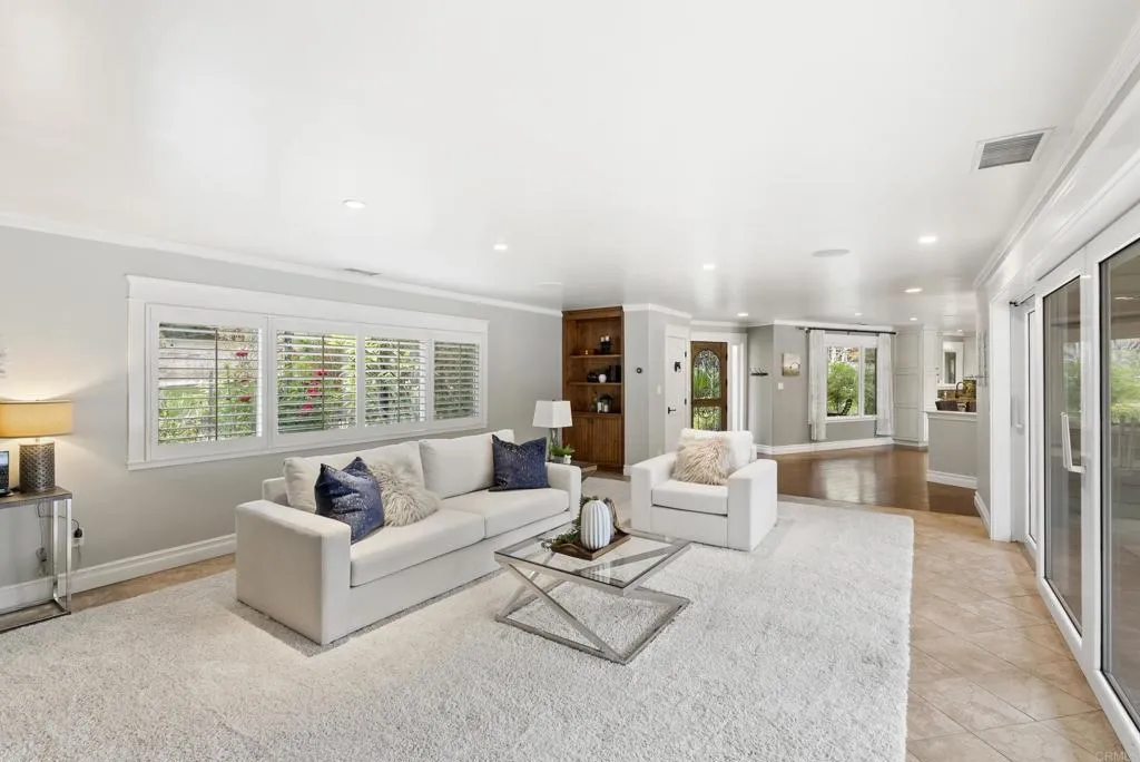 https://cdn.realtyfeed.com/cdn/127/306612509/ba4786012d15be350c166cc9ce114448.webp