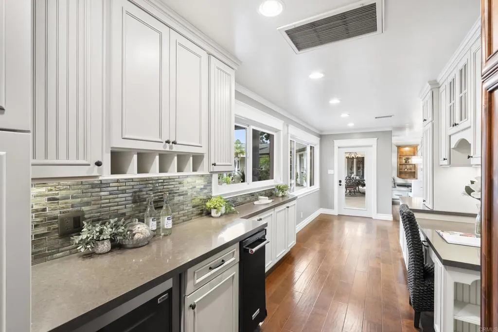 https://cdn.realtyfeed.com/cdn/127/306612509/c2432918ec4caede87e9f676c99df951.webp
