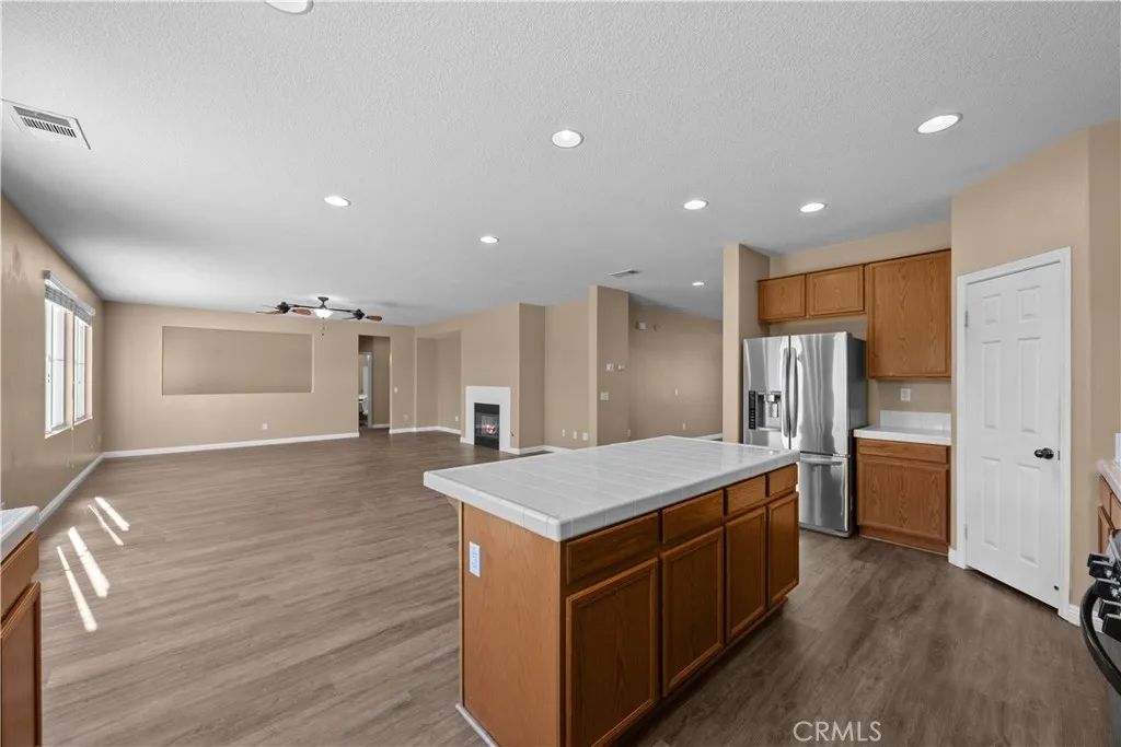 38442 Wakefield, Palmdale, CA 93551 - Photo 5 of 42, Palmdale, CA