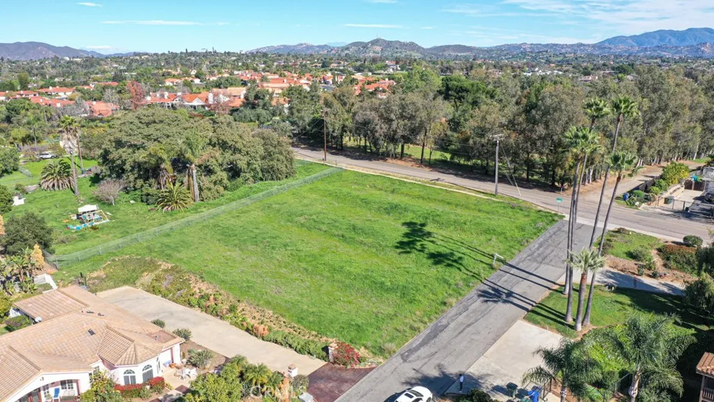 1086 Snow Creek, Fallbrook, CA 92028 - Photo 3 of 4, Fallbrook, CA