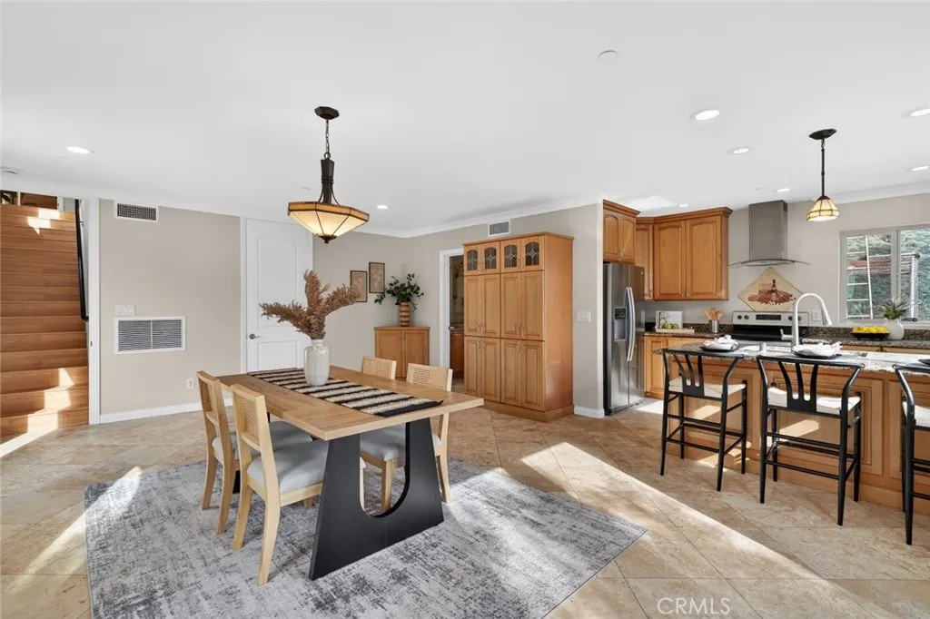 https://cdn.realtyfeed.com/cdn/127/306612699/4d096da9a94f2a934ad743c30ed8ddc6.webp
