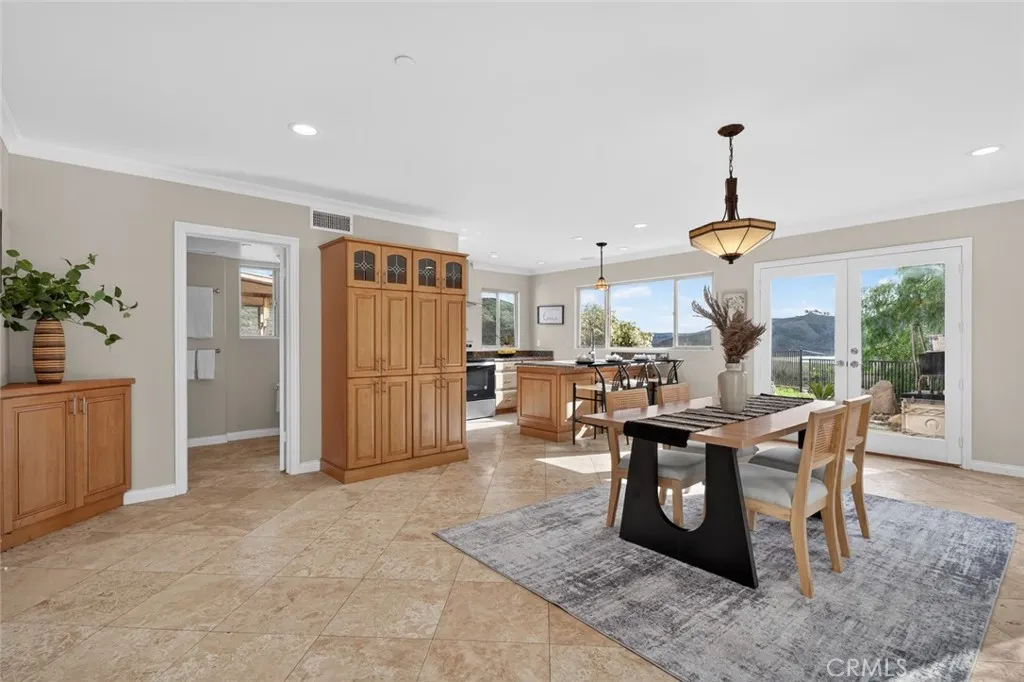 https://cdn.realtyfeed.com/cdn/127/306612699/539fca56526245ae620f5ea01f7f6139.webp