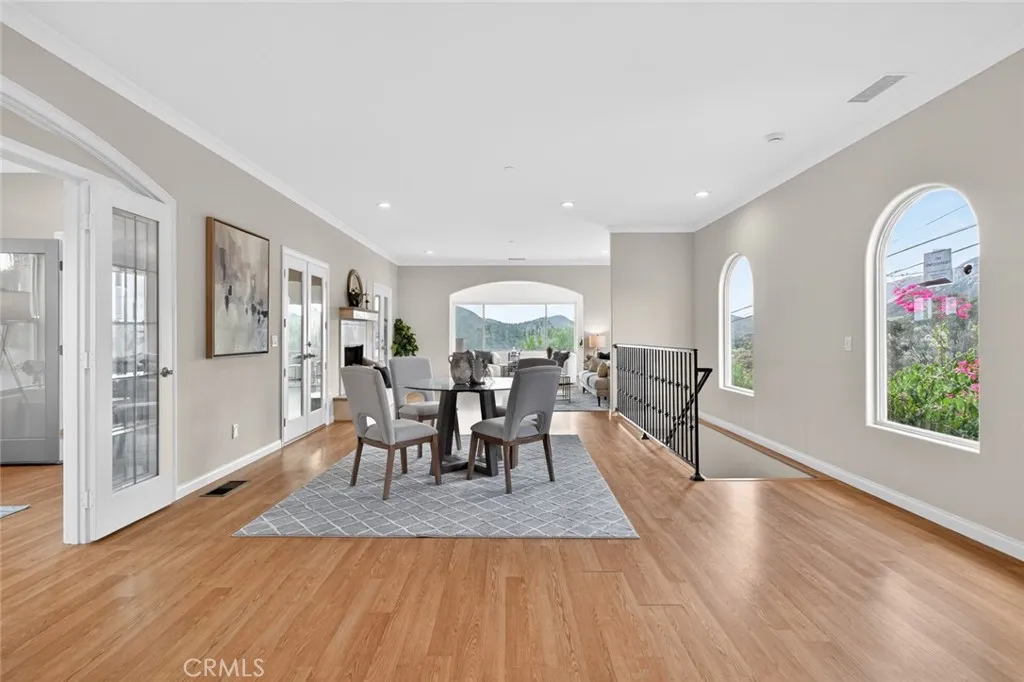 https://cdn.realtyfeed.com/cdn/127/306612699/7fd8d79996becc99920b3ea450d12dcd.webp