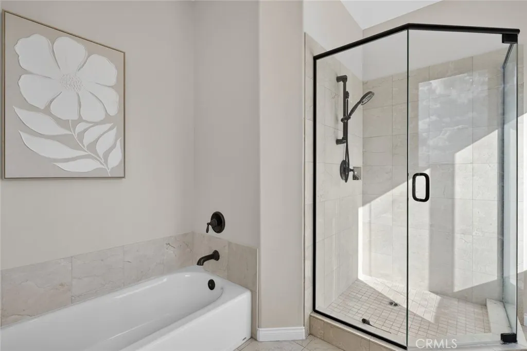https://cdn.realtyfeed.com/cdn/127/306612699/bce82c1f8d32637e6339f5a149402e80.webp