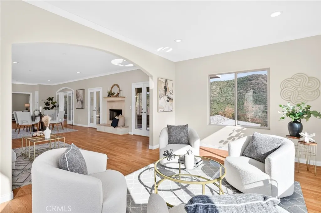 https://cdn.realtyfeed.com/cdn/127/306612699/fe9a6560f483f1fa8d20153bb7045eec.webp