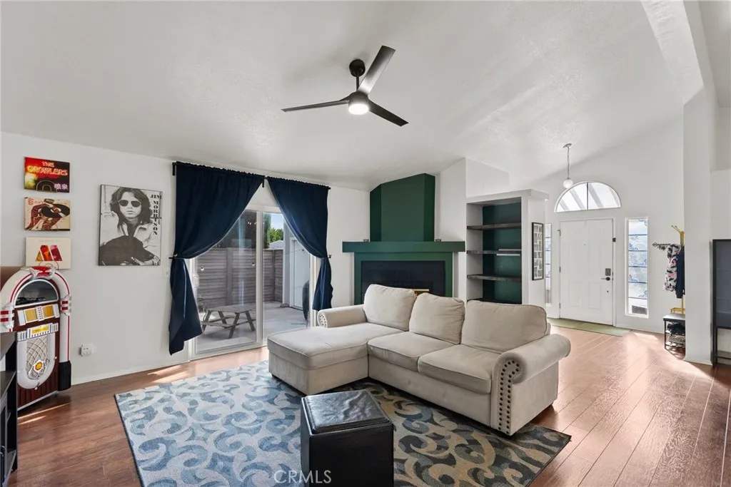 20095 Shadow Island Drive, Canyon Country, CA 91351 - Photo 4 of 31, Canyon Country, CA