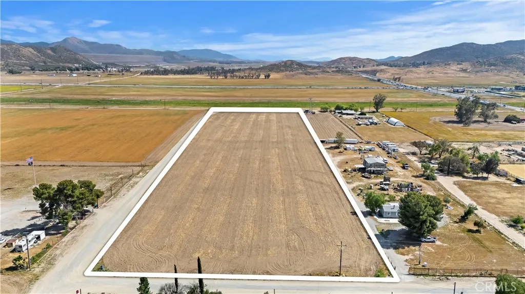 $750,000+