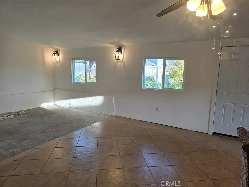 https://cdn.realtyfeed.com/cdn/127/306612864/536267acbce05483a2e333e24a89c7bc.webp